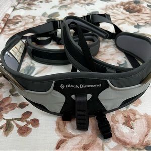 Black Diamond Climbing Harness (Mens XXL)